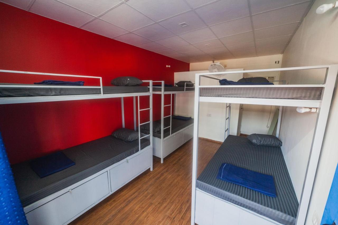 Bon Voyage Sea View Hostel วากาตอร์ ภายนอก รูปภาพ