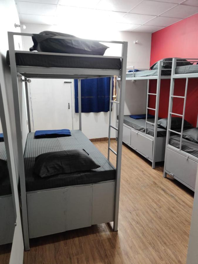 Bon Voyage Sea View Hostel วากาตอร์ ภายนอก รูปภาพ