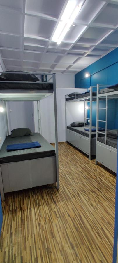 Bon Voyage Sea View Hostel วากาตอร์ ภายนอก รูปภาพ