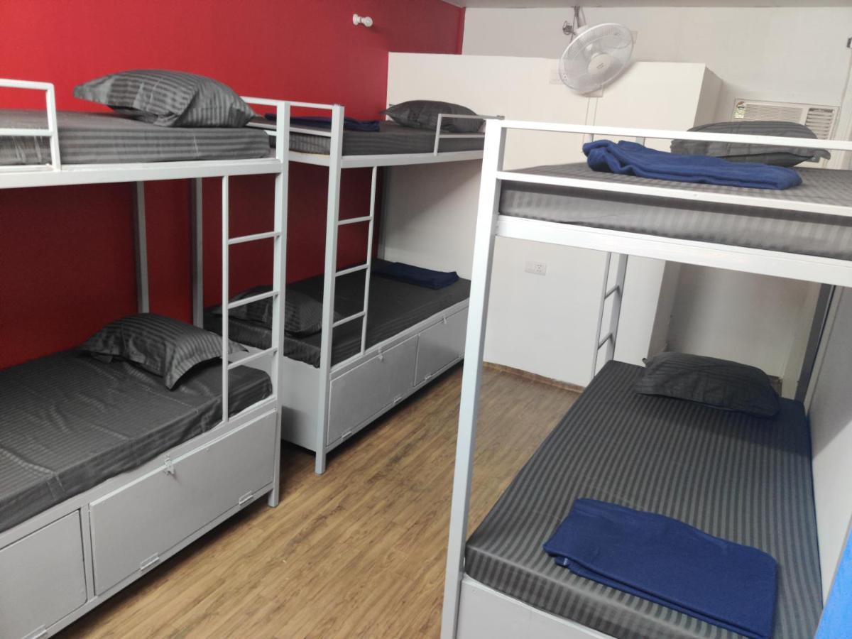 Bon Voyage Sea View Hostel วากาตอร์ ภายนอก รูปภาพ