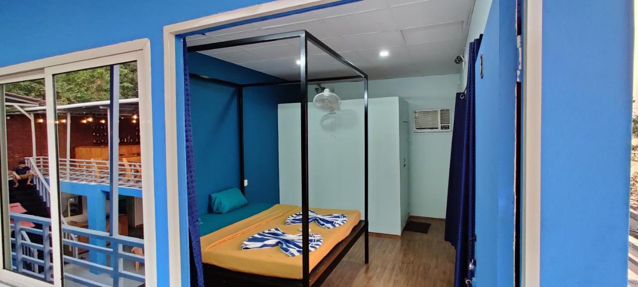 Bon Voyage Sea View Hostel วากาตอร์ ภายนอก รูปภาพ