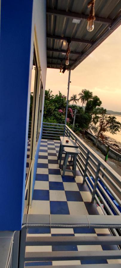 Bon Voyage Sea View Hostel วากาตอร์ ภายนอก รูปภาพ
