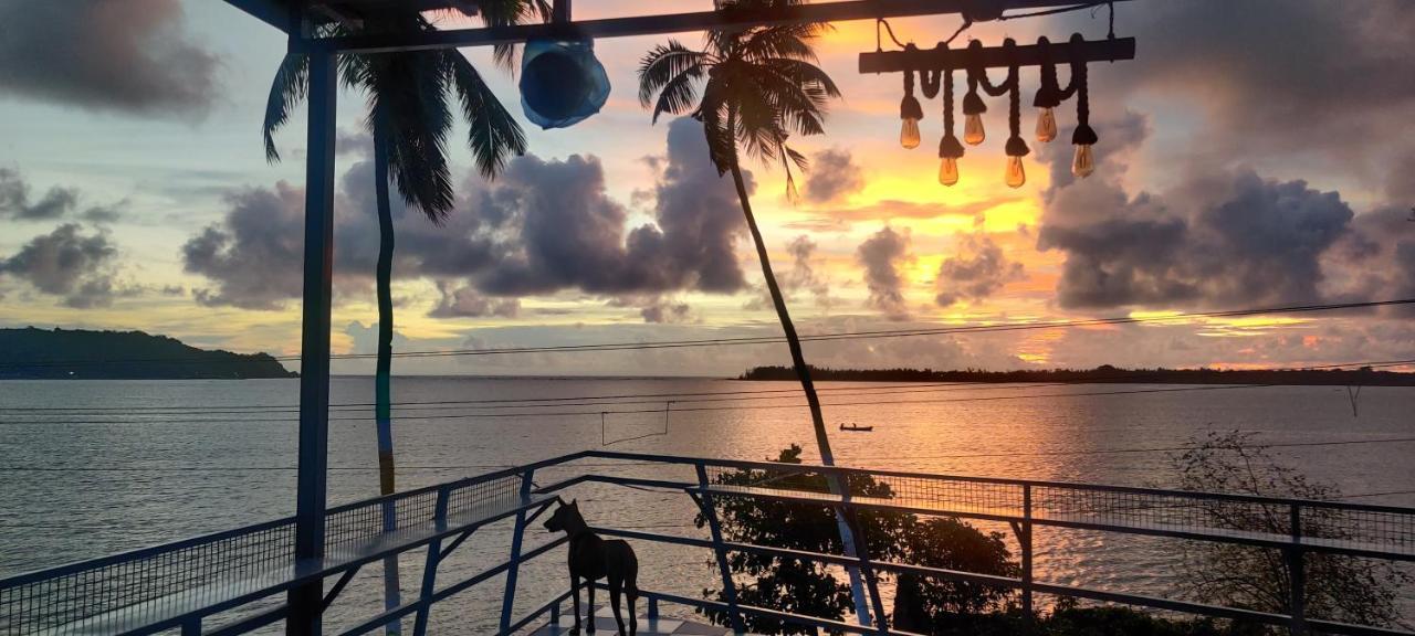 Bon Voyage Sea View Hostel วากาตอร์ ภายนอก รูปภาพ