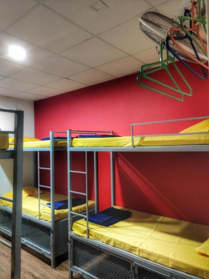 Bon Voyage Sea View Hostel วากาตอร์ ภายนอก รูปภาพ